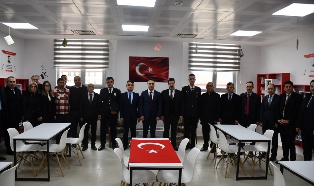 Şehit Postacı Seyfettin Dokumacı'nın adı kütüphanede yaşatılacak