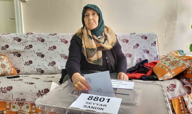 Seyyar sandıklarlar seçmenin ayağına gitti