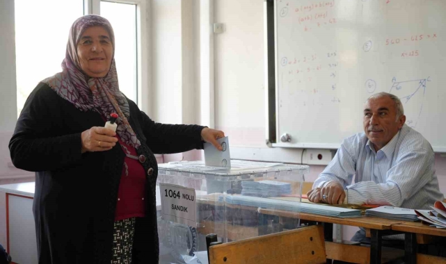 Sınır Kent Kilis'te oy verme işlemi sürüyor