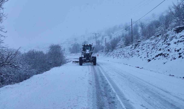 Sivas'ta 109 köy yolu ulaşıma kapandı