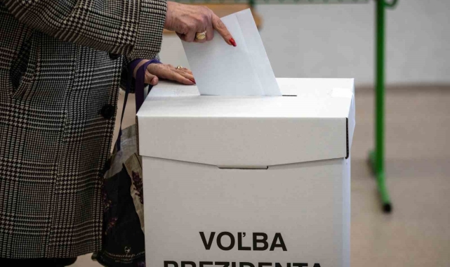 Slovakya'da halk cumhurbaşkanlığı seçimi için sandık başında