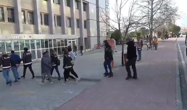 Sosyal medya dolandırıcıları 107 vatandaşı 348 bin TL dolandırdı