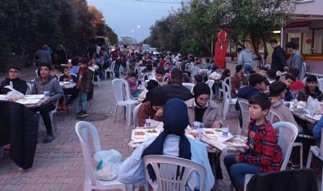 Sultanhisar'da çocuklara iftar düzenlendi