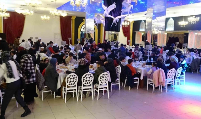 Tavşanlı'da yetim, öksüz ve ihtiyaç sahibi ailelere iftar programı