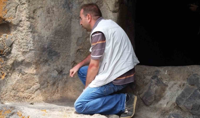 Tunceli'de, iki kale yerleşimi ve iki açık hava tapınak keşfedildi