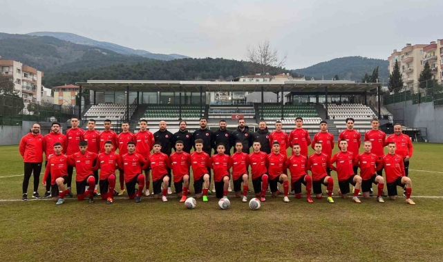 U15 Milli Futbol Takımı, Macaristan maçı hazırlıklarını Manisa'da sürdürüyor
