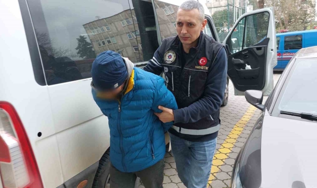 Uyuşturucu ticaretinden tutuklandı