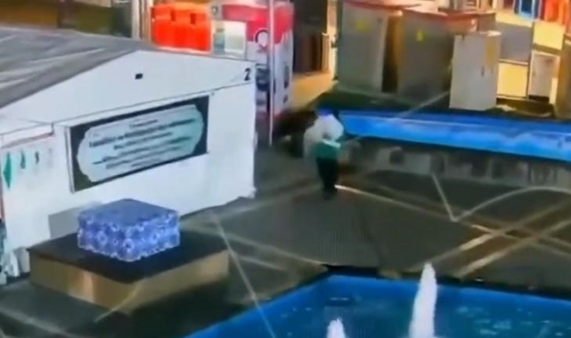 Vicdansızlığın böylesi: Filistinliler için toplanan yardım parasını çaldı