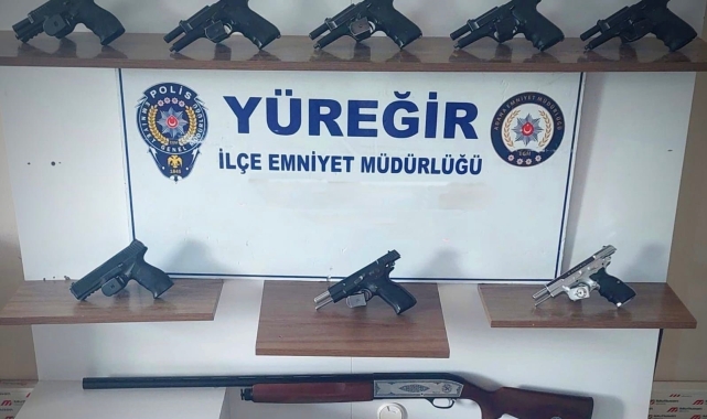 Yüreğir polisi 10 ruhsatsız silah ele geçirdi