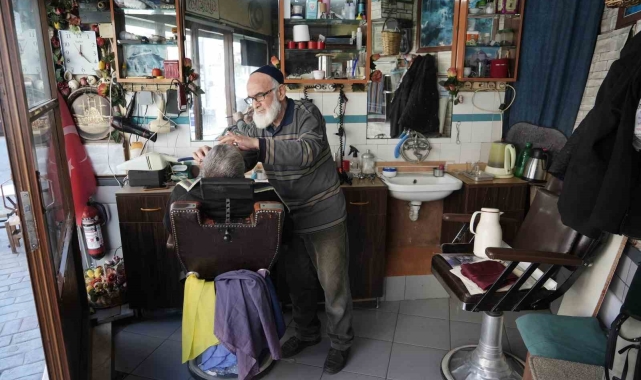 100 yıllık dükkanında bir ömrünü mesleğine adadı