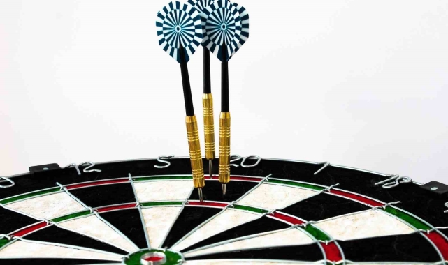 23 Nisan'a özel dart turnuvası