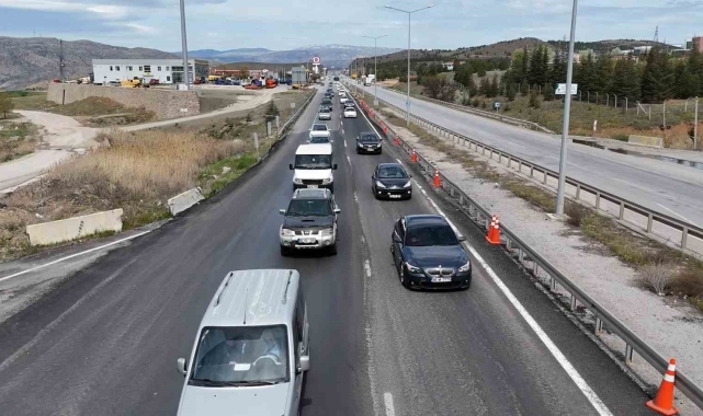 43 ilin geçiş güzergahındaki Kırıkkale'de bayram hareketliliği