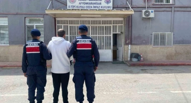 5 yıl hapis cezası ile aranan şahıs yakalandı