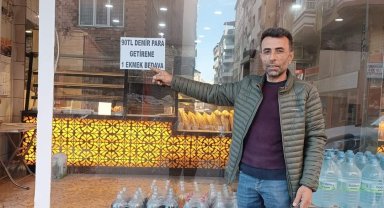 90 lira bozuk para getirene 1 ekmek bedava