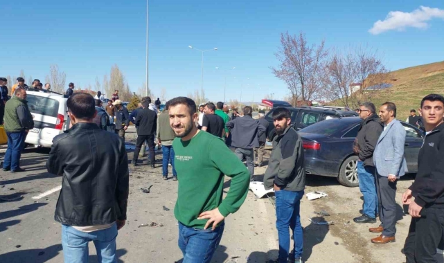 Ağrı'da zincirleme kaza: 5 yaralı