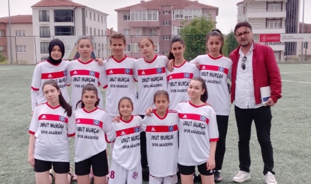 Akıncılarspor Kadın Futbol Takımı, ilk maçını yaptı