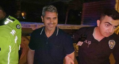 Alkollü araç kullanırken kaza yaptı, gülerek hastaneye gitti