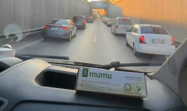 Ambulansa fermuar sistemi ile yol verdiler