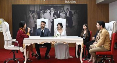 Antalya'da nikah salonlarında '04.04.2024' yoğunluğu