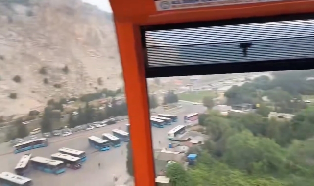 Antalya'da teleferikte mahsur kalan vatandaşlar o anları sosyal medyada paylaştı