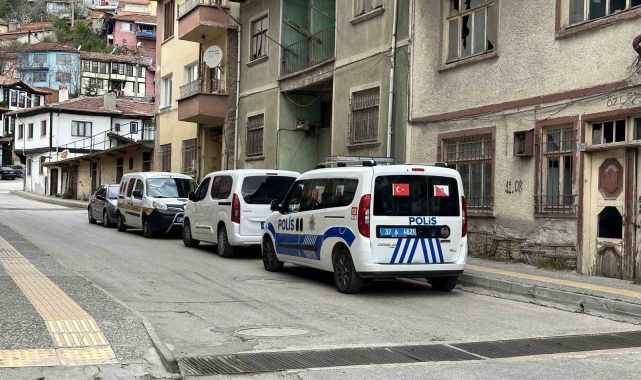 Aracında silahla vurulmuş halde bulunan şahıs hayatını kaybetti