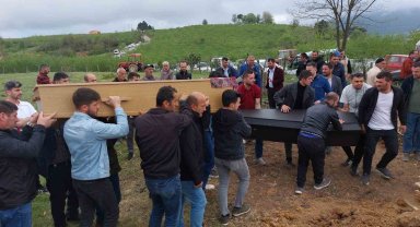 Araçları tırın altına giren karı-kocanın hayatını kaybettiği kaza kamerada