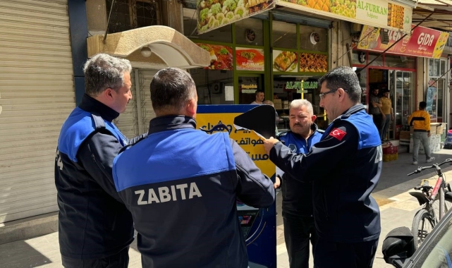 Arapça yasak, diğer diller serbest