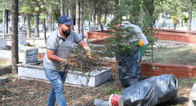 Arefe günü ilçe mezarlığına ücretsiz otobüs seferleri