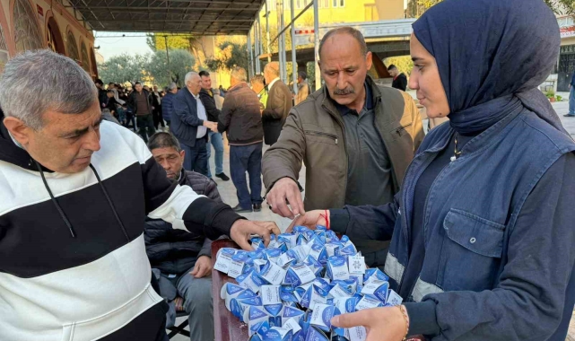 Aydın Büyükşehir Belediyesi vatandaşlarla bayramlaştı