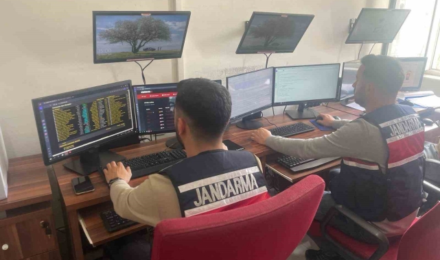 Aydın'da jandarma ekipleri siber suçlara yönelik çalışmalarını sürdürüyor