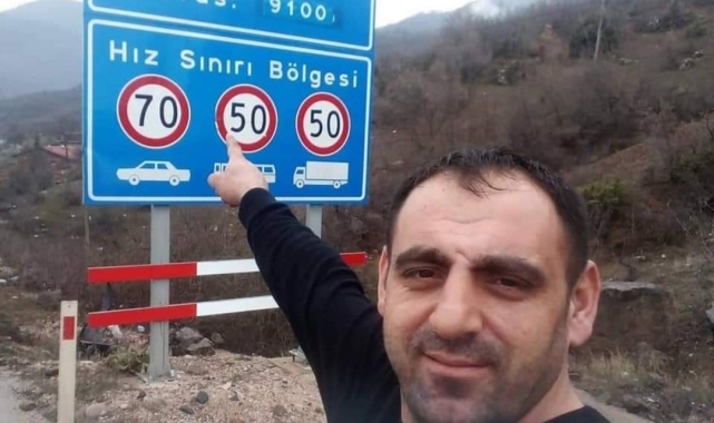 Aynı kazada ölen annesinin yanına defnedildi