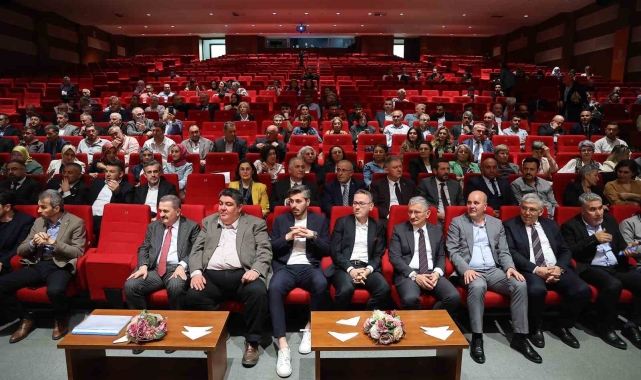 Başakşehir Belediye Başkanı Kartoğlu mazbatasını aldı