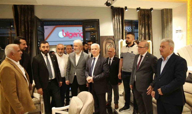 Başkan Bozbey, "İnegöl mobilyasını dünyaya tanıtmak hepimizin sorumluluğudur"