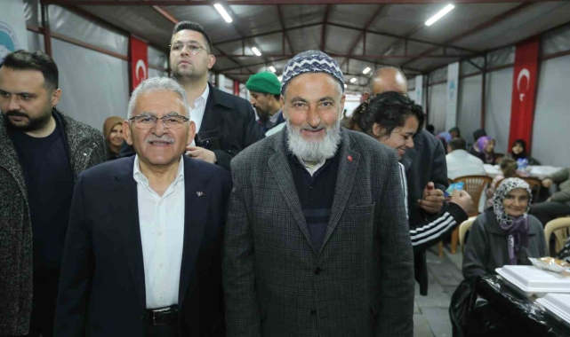 Başkan Büyükkılıç; vatandaşlarla iftar çadırında buluştu