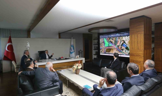 Başkan Büyükkılıç'a "Kartal Katlı Kavşağı" brifingi