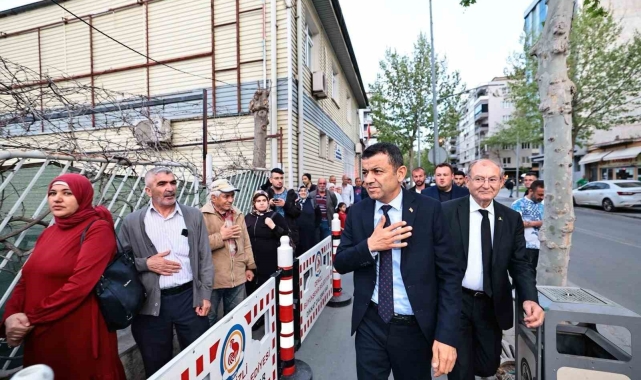 Başkan Çavuşoğlu iftarda hemşehrileriyle aynı sofrayı paylaştı