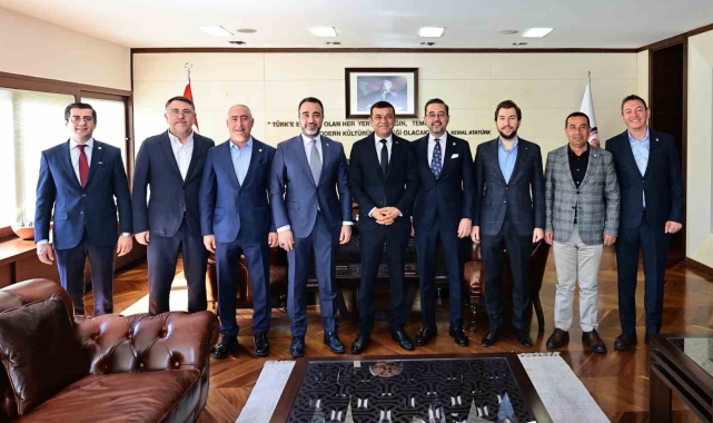 Başkan Çavuşoğlu: "Üretime dayalı bir ekonominin olduğu her yerde biz varız"