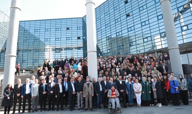 Başkan Çolakbayrakdar, "Bizim Davamız, bu şehirde yaşayan 7'den 70'e herkese hizmet edebilmektir"