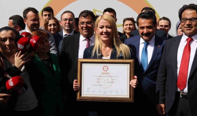 Başkan Doğan ikinci dönem için mazbatasını aldı