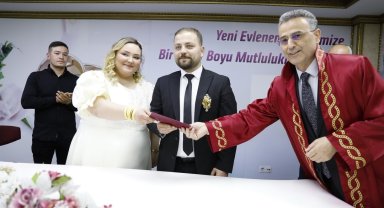 Başkan Kurnaz, ilk nikahını kıydı