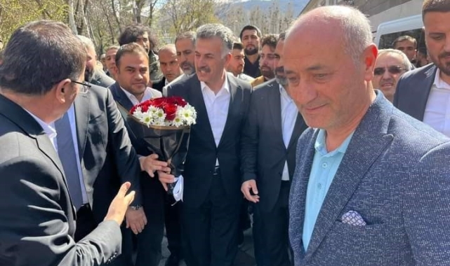 Başkan Mutlu X Ray cihazını kaldırarak görevine başladı