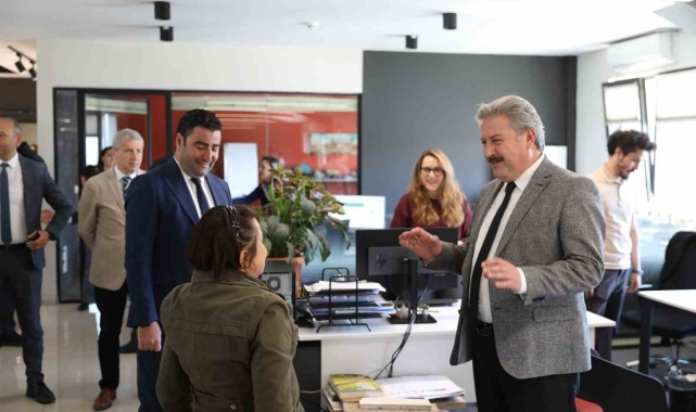 Başkan Palancıoğlu, personeli ile bayramlaştı