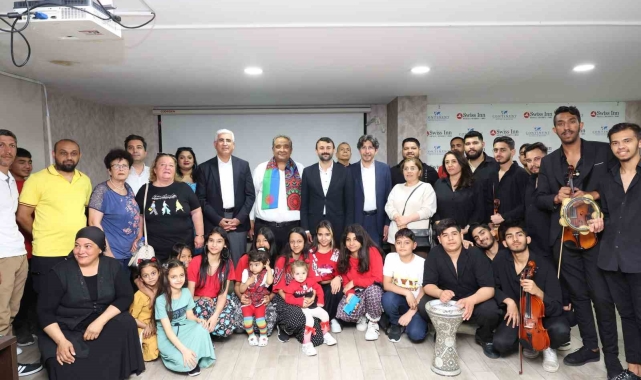 Başkan Sarıyıldız: "Roman kardeşlerimizin sorunlarının çözümü için görev ve sorumluluk almaya hazırız"