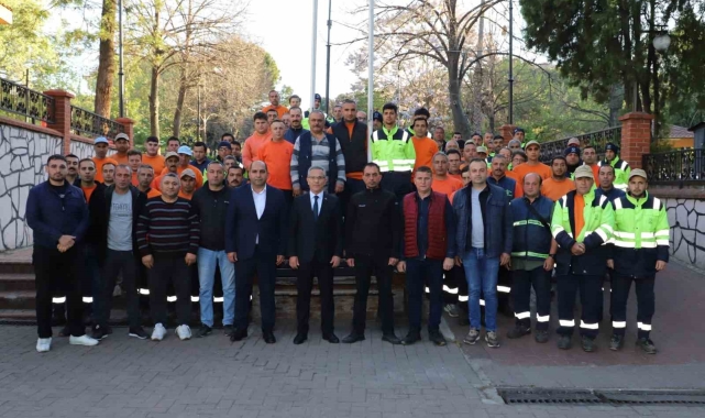 Başkan Tetik'ten ilk talimat: "Nazillimizi bayrama pırıl pırıl hazırlayın"