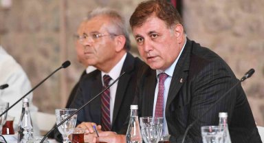 Başkan Tugay, yeni dönemin ilk İEKKK toplantısında yol haritasını anlattı