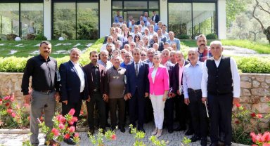 Başkan Yetişkin mahalle muhtarlarını ağırladı