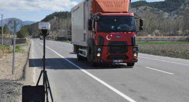 Bayram tatili yolunda hız yapan sürücülere geçit yok