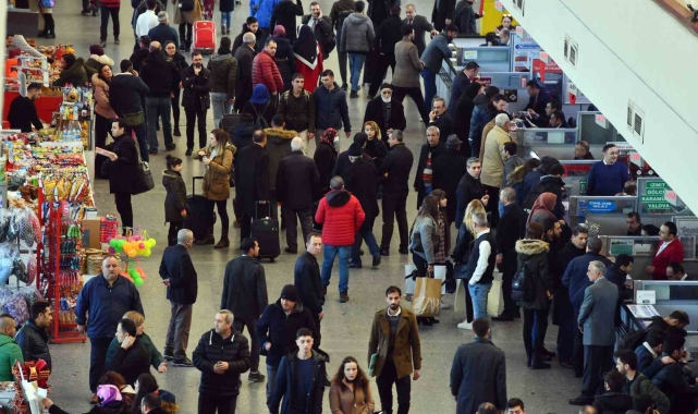 Bayram tatilinde AŞTİ'yi 706 bin 480 yolcu kullandı