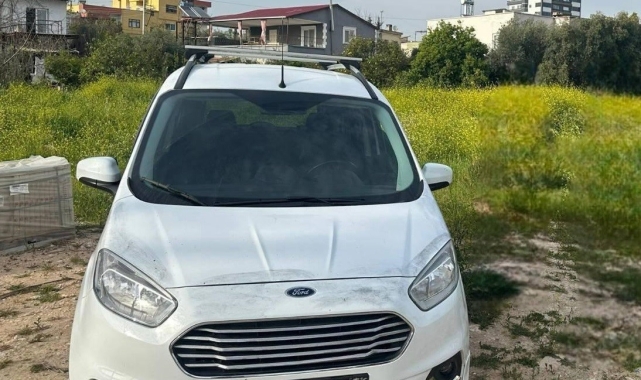 Bıçakla araç gasp eden şahıs yakalandı