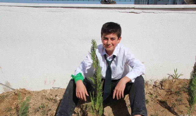 Bilecik'te öğrencilere doğa sevgisini aşılandı